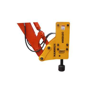 Post driver hydraulic hammer with chisel